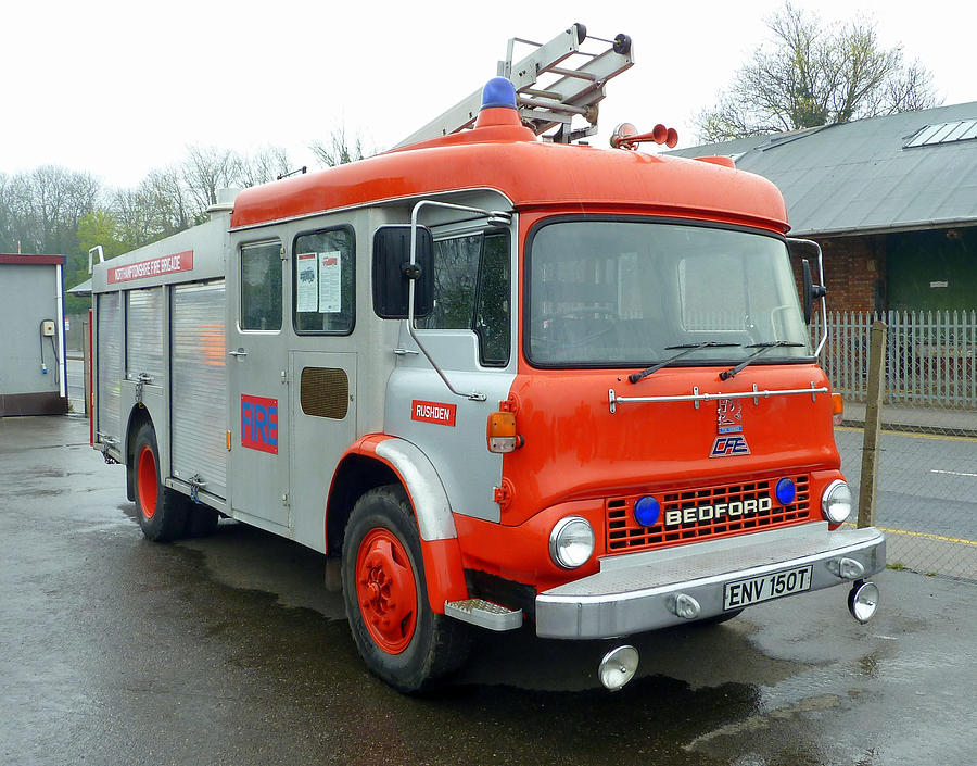 Classic Bedford Fire Engine Photograph By Gordon James