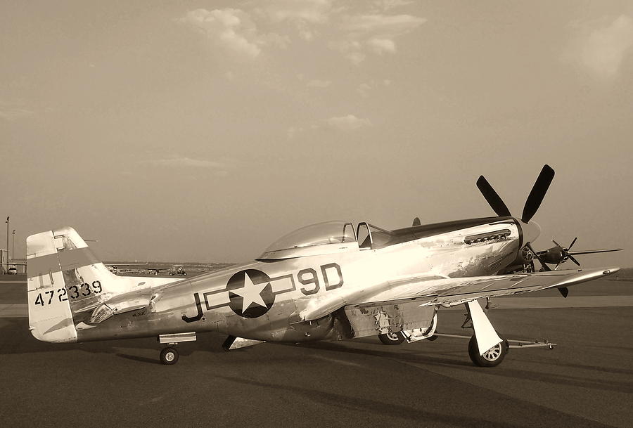 Classic P-51 Mustang Fighter Plane Photograph by Amy McDaniel