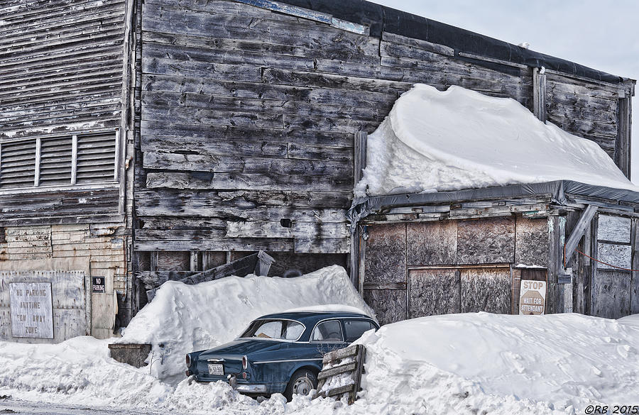 Architecture Photograph - Classic Snowbound by Richard Bean