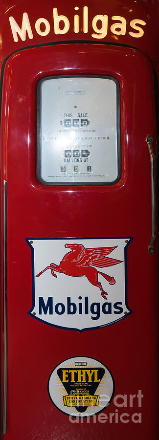 Classic Vintage Mobilgas Gas Pump DSC02730 Photograph by Wingsdomain Art and Photography