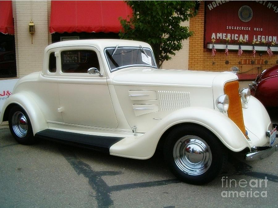 Classic White Photograph by Sara Raber - Fine Art America