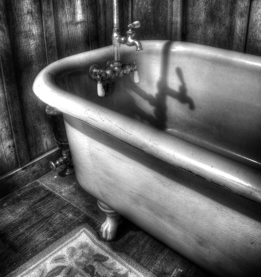 Clawfoot Tub Photograph by Greg and Chrystal Mimbs