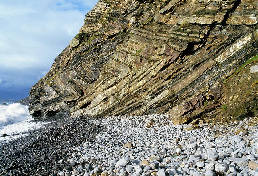 Cliff With Folded Rock Strata Photograph by Jon Wilson/science Photo