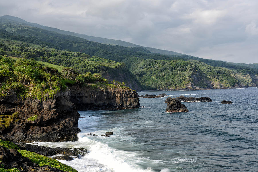 Cliffs in Hawaii Photograph by Brandon Bourdages - Fine Art America