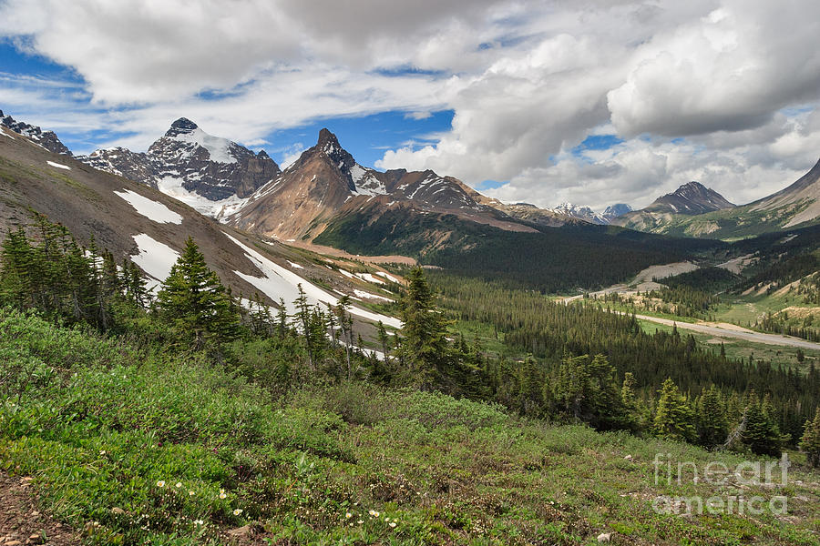 Mountain Photograph - Climbing Parker Ridge by Charles Kozierok
