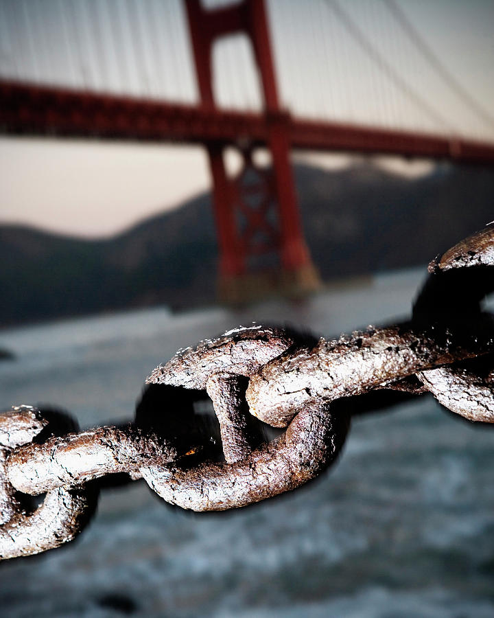 Golden Gate Bridge Photograph - Close Up Of A Rusted Metal Chain Links by Ron Koeberer