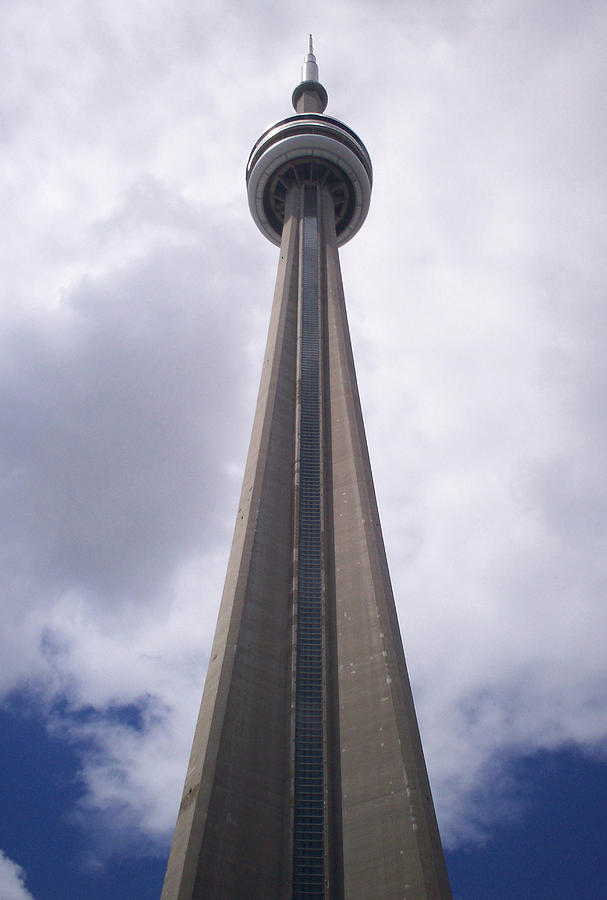 CN Tower - Clouds Photograph by Richard Andrews - Fine Art America