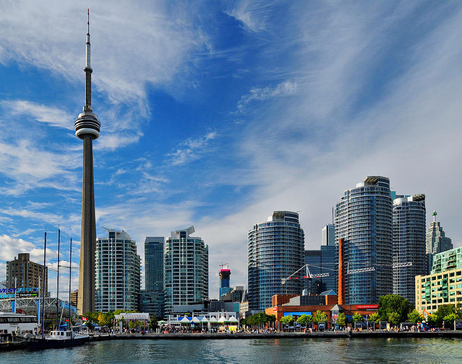 CN Tower Photograph by Uladzimir Taukachou - Fine Art America