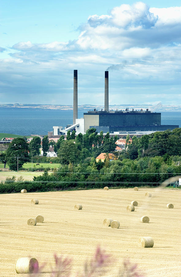 Coal-fired Power Station by Gustoimages/science Photo Library