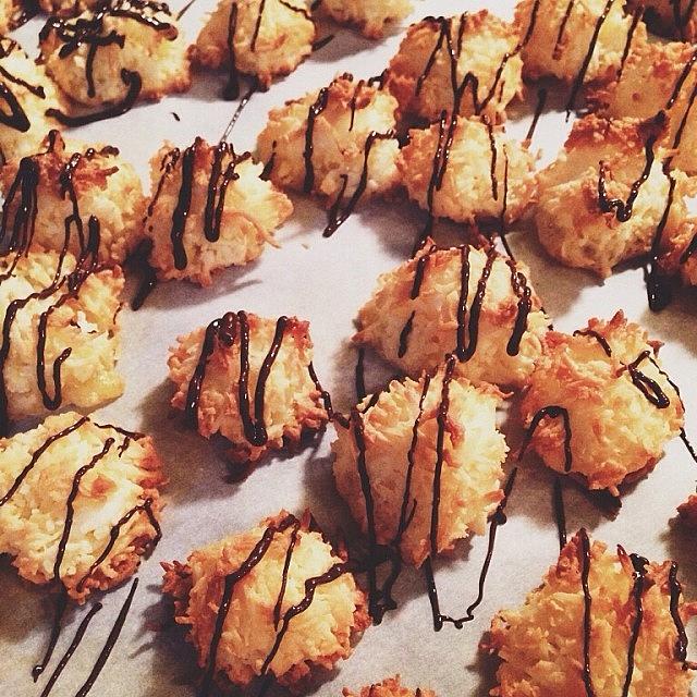 Vscocam Photograph - Coconut Macaroons With Home-made by Quyen Truong
