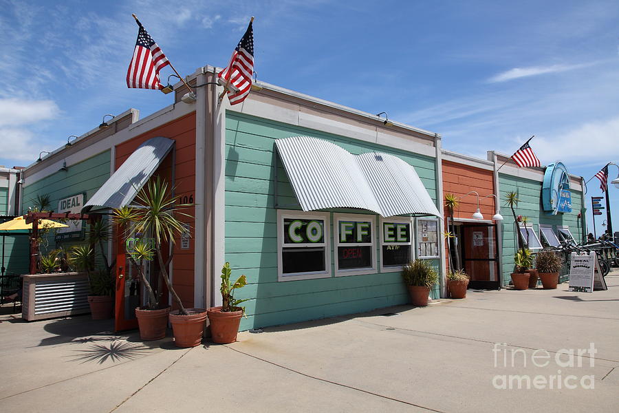 Coffee Shop At The Municipal Wharf At Santa Cruz Beach ...