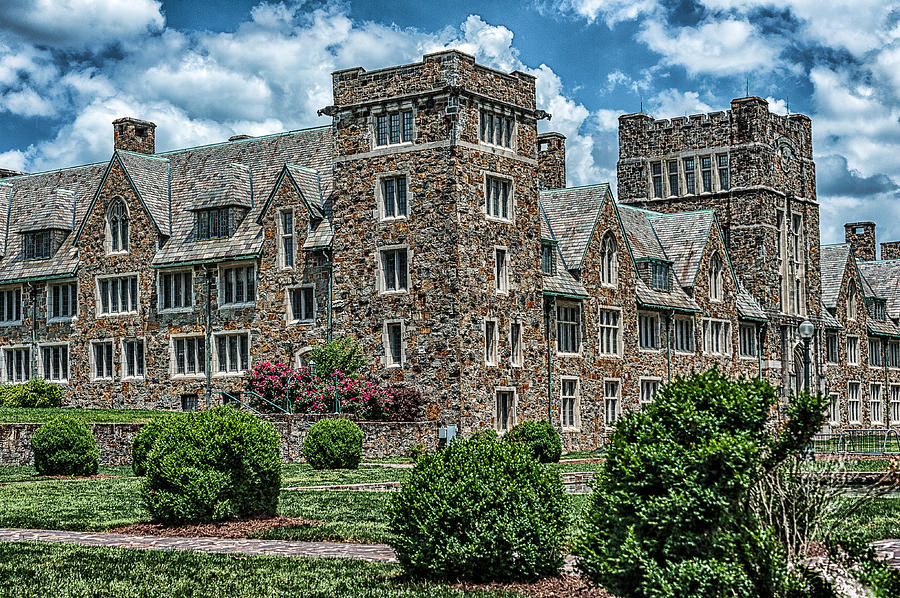 College Berry in Georgia Photograph by All Around The World - Fine Art ...