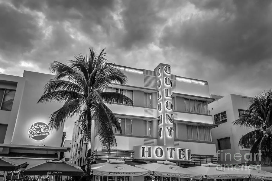 Black And White Photograph - Colony and Johnny Rockets Art Deco District SOBE Miami - Black and White by Ian Monk