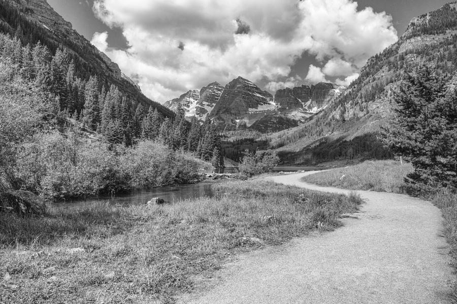 Colorado Black and White Images - Walkway to the Maroon Bells ...