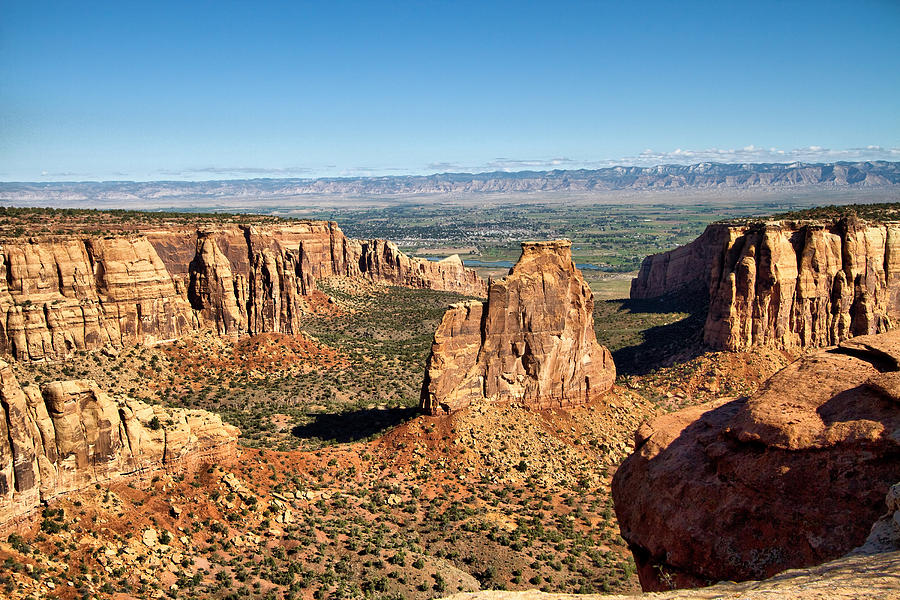 Colorado National Monument Photograph by Farol Tomson