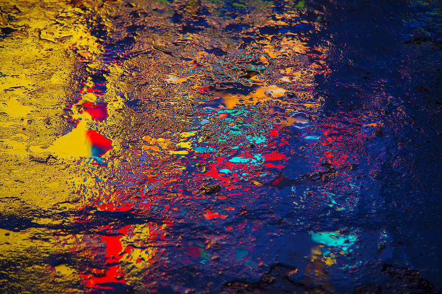 Abstract Photograph - Colorful reflections by Garry Gay