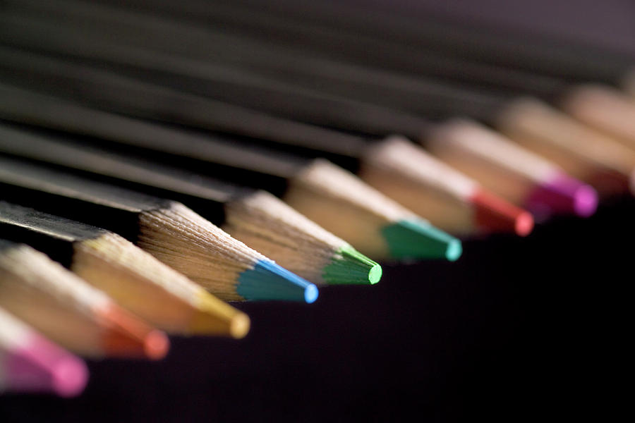 Crayon Photograph - Colouring Pencils by Daniel Sambraus, Thomas Luddington/science Photo Library