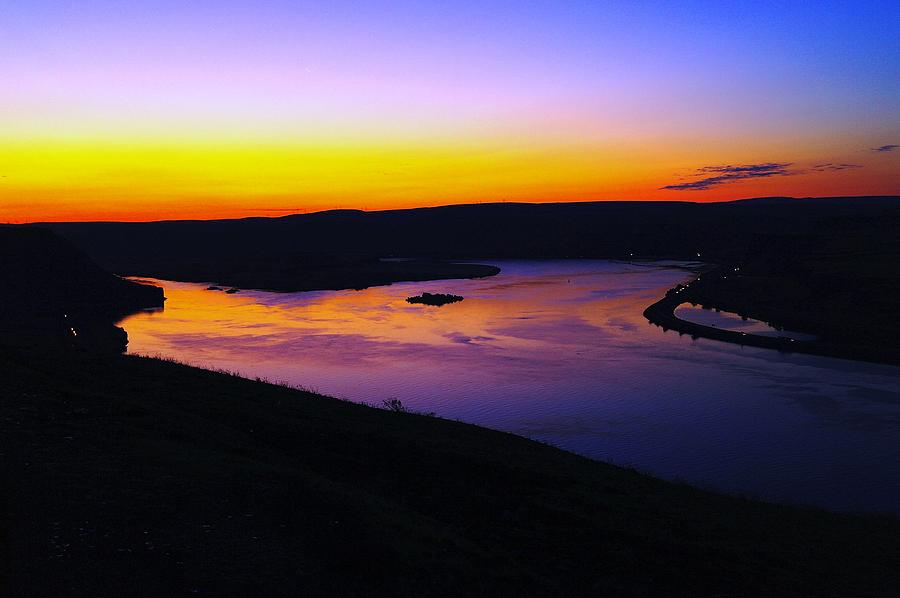 Landmark Photograph - Columbia river at dawn by Jeff Swan