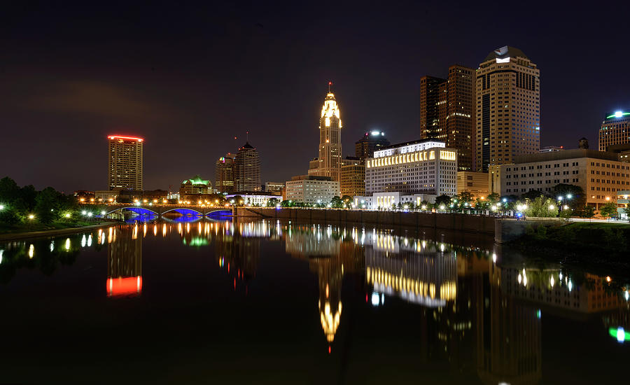 Columbus Reflections On The Scioto Photograph by Wood-n-photography