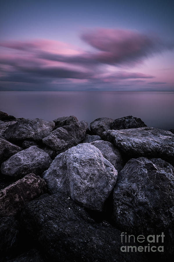 Sunset Photograph - Come close by Andrea Buonocore
