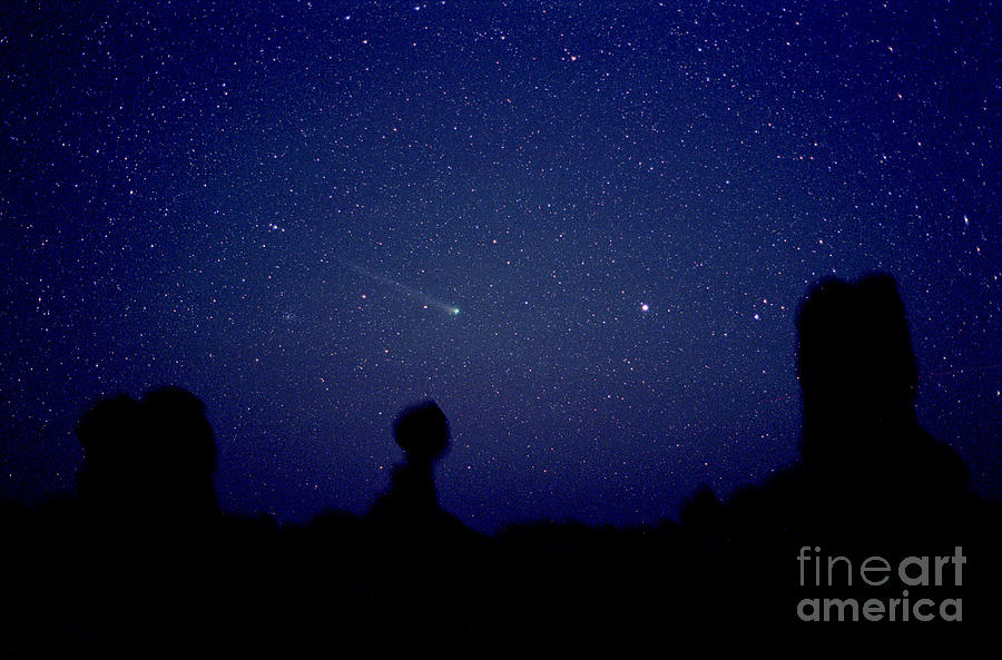 Comet Linear Photograph by John Chumack