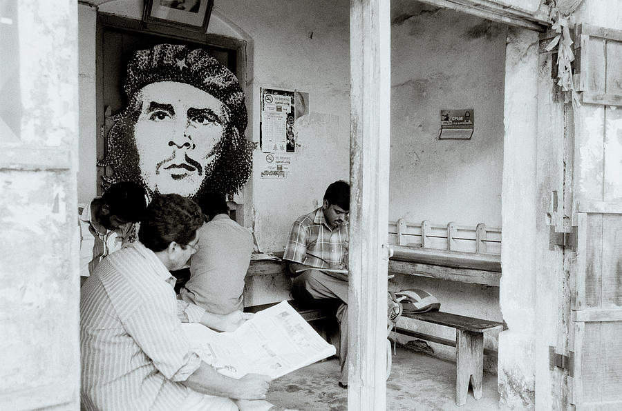 The Revolutionary Che Guevara Photograph by Shaun Higson