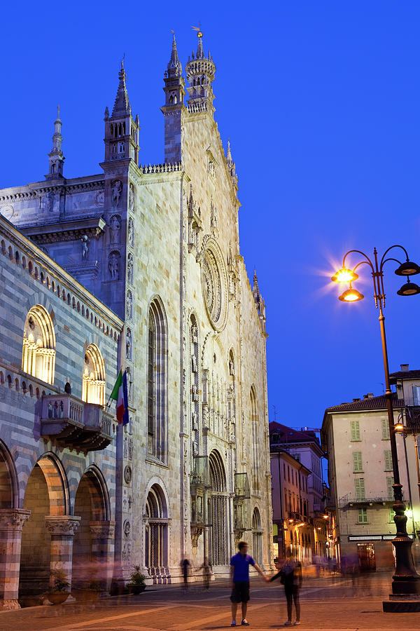 Como Cathedral Duomo And Piazza Del Photograph by Richard Ianson