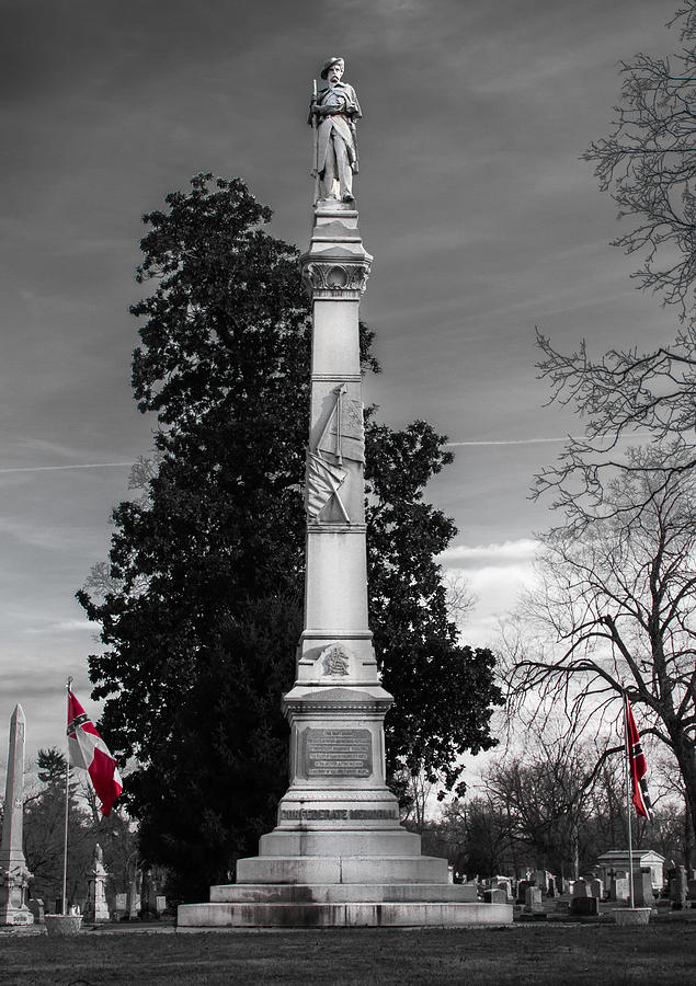 Confederate Monument Photograph by Paula Ponath