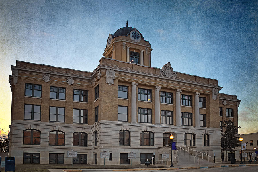 Cooke County Courthouse Photograph by Joan Carroll