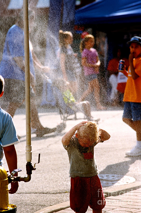 Cooling Off - Color Photograph by Frank J Casella