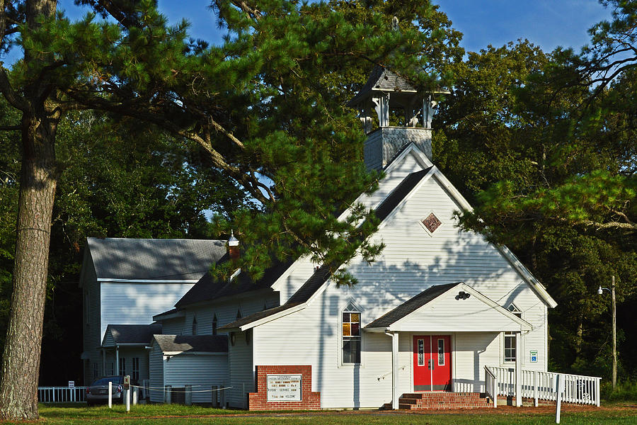 Coolspring UM Church of Girdletree Photograph by Bill Swartwout