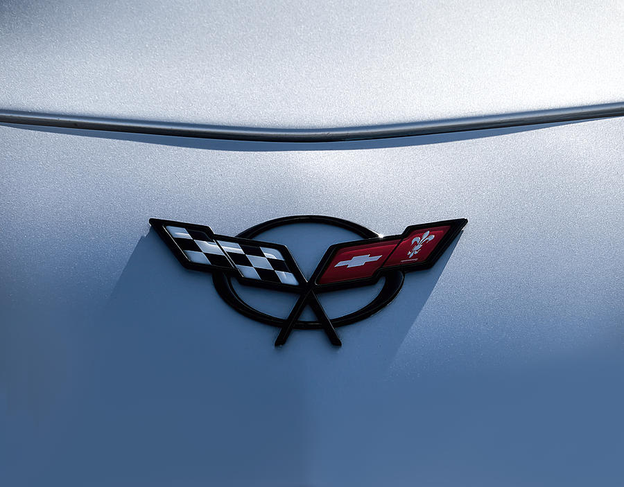Chevrolet Digital Art - Corvette C5 Badge by Douglas Pittman
