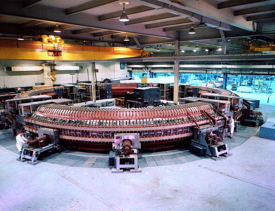 Cosmotron Particle Accelerator Photograph by Brookhaven National Laboratory/science Photo Library