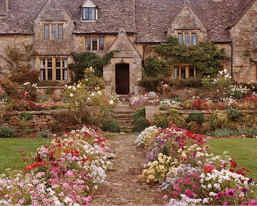 Cotswold Manor And Garden Photograph By Paul James - Fine Art America