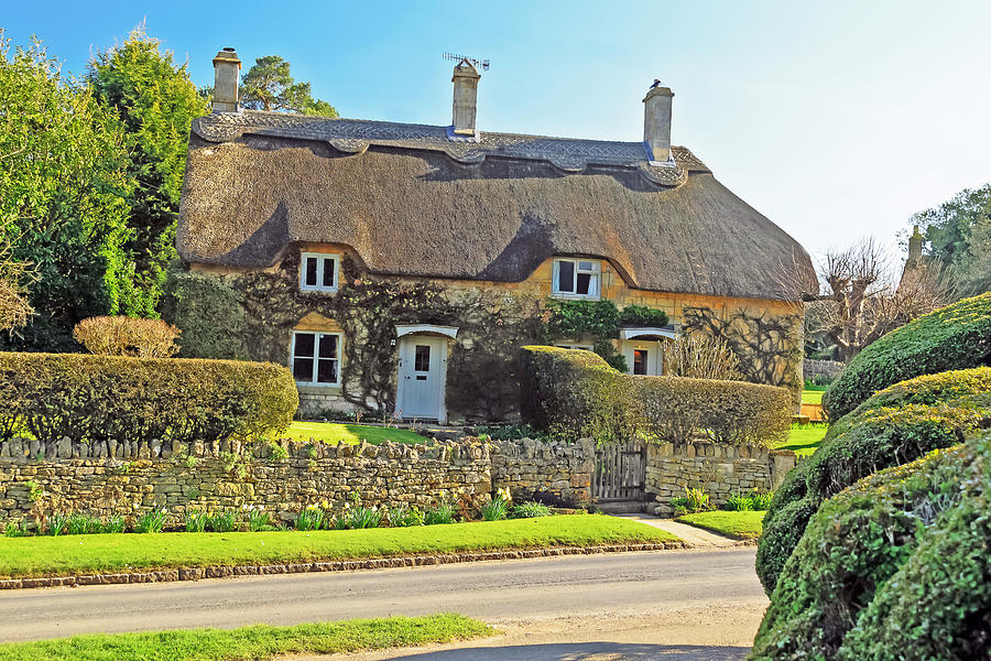 Cottage of the Cotswolds Photograph by Elvis Vaughn