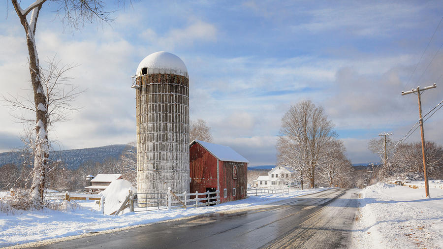 Barn Photograph - Country Snow by Bill Wakeley
