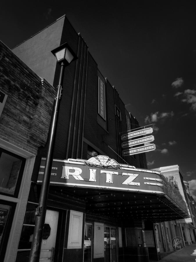 Covington TN - The Ritz 001 Photograph by Lance Vaughn