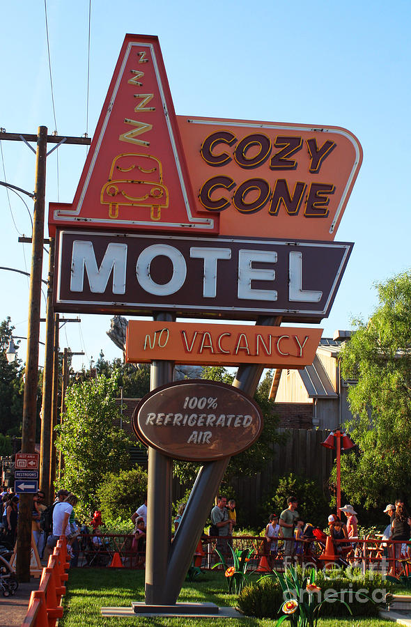 Anaheim Photograph - Cozy Cone Motel by Tommy Anderson