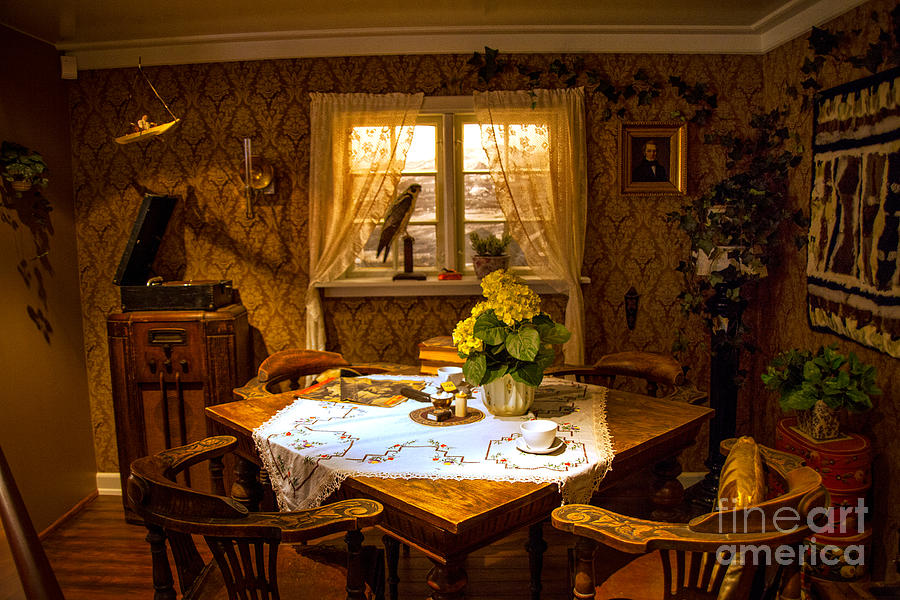 Cozy Dinning Room Photograph by Rick Bragan