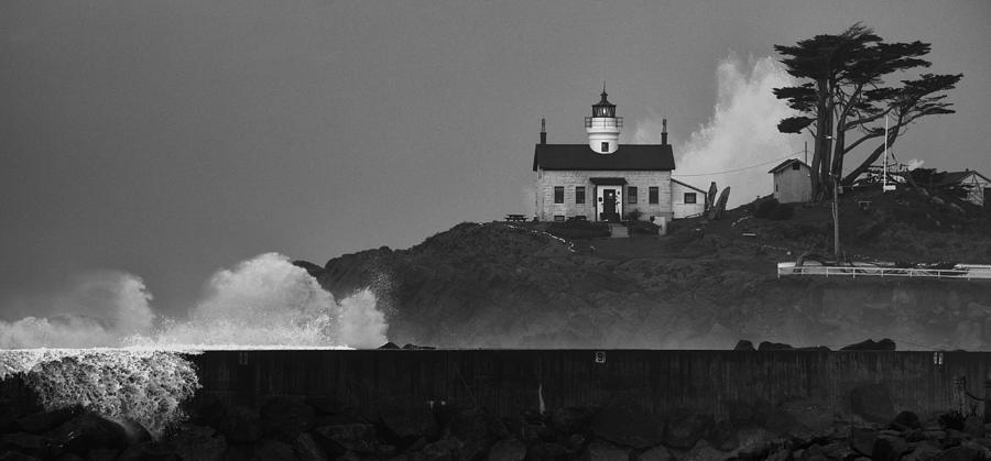 Crashing Waves Photograph by Betty Depee