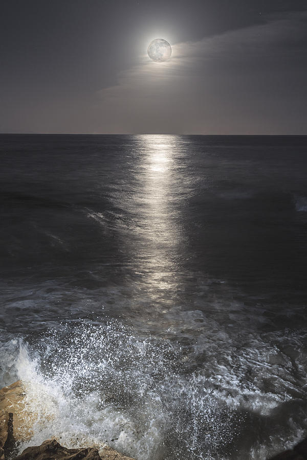Moon Photograph - Crashing with the moon by Bryan Toro Moon Photograph - Crashing with the moon by Bryan Toro
