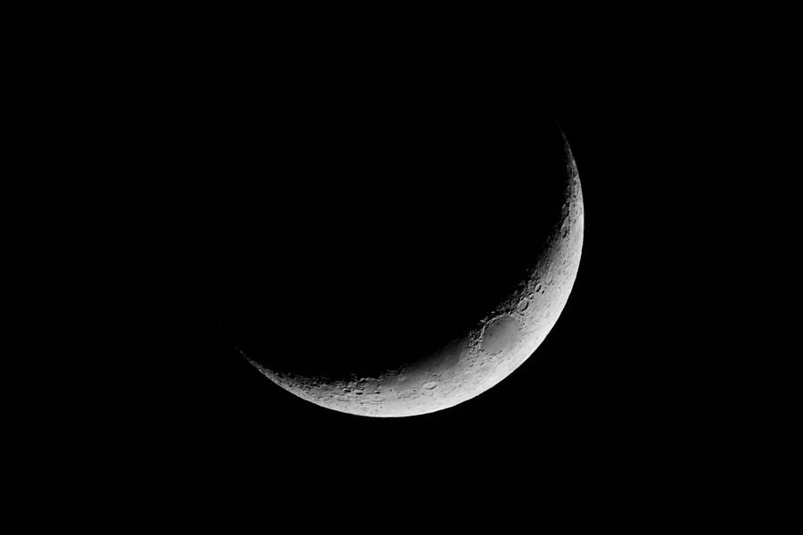 Crescent Moon Photograph by Alan Vance Ley