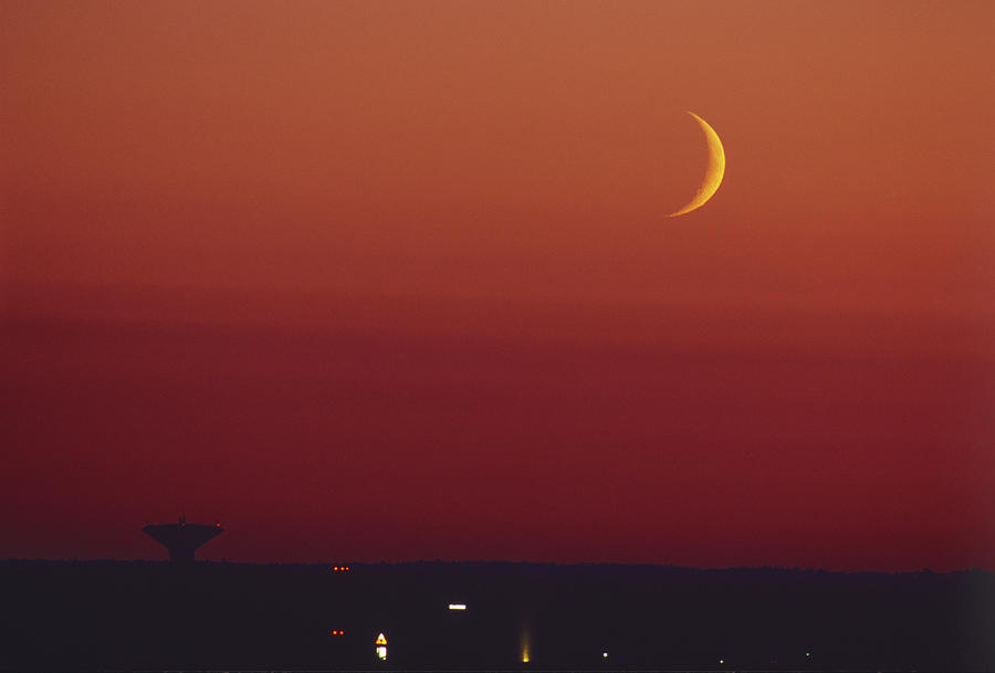 Crescent Moon Over A Satellite Dish Photograph by Pekka Parviainen/science Photo Library