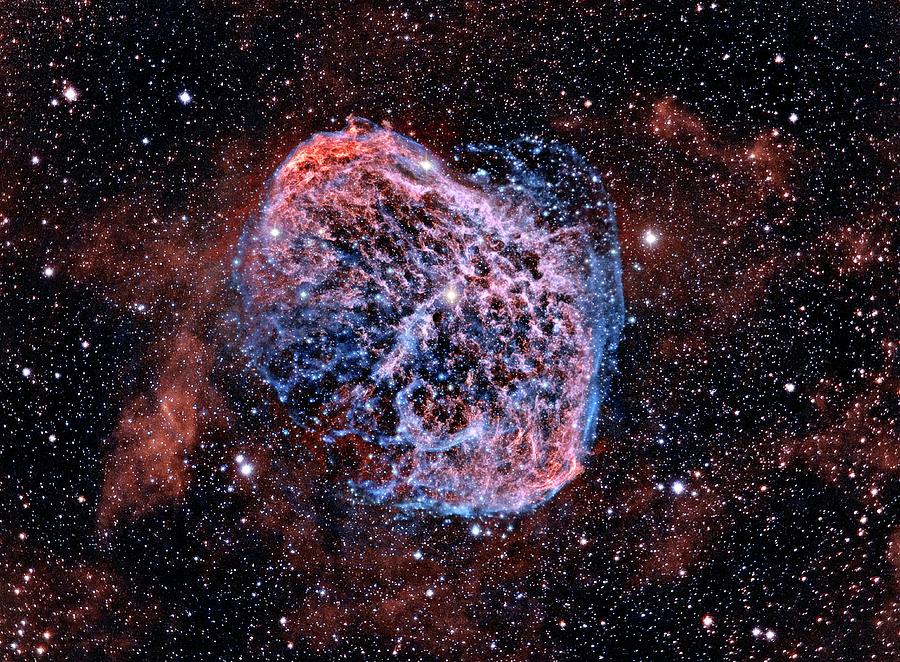 Crescent Nebula Photograph by J-p Metsavainio/science Photo Library