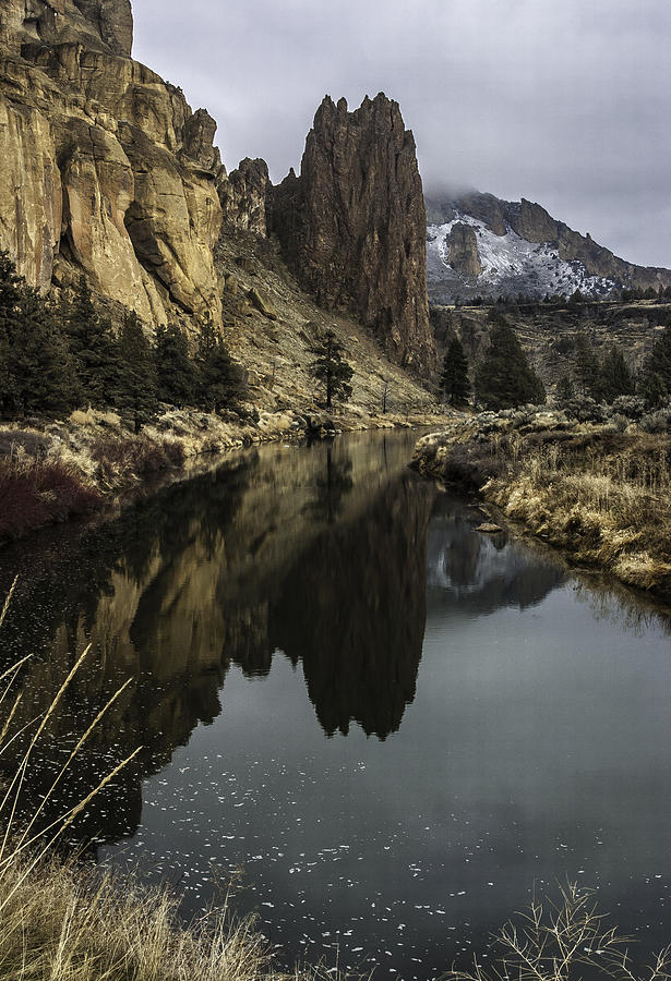 Crooked River Reflection Photograph