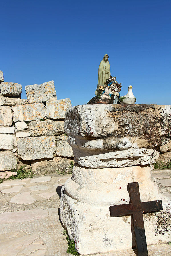 Cross Photograph - Cross at St. George Ruins by Munir Alawi