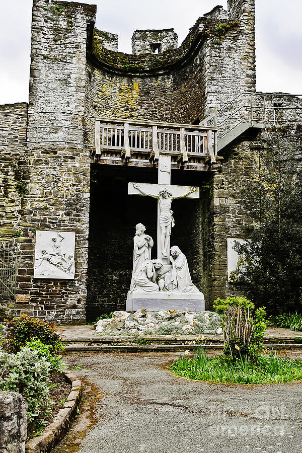 Cross of St Michaels Catholic Church Photograph by Elvis Vaughn