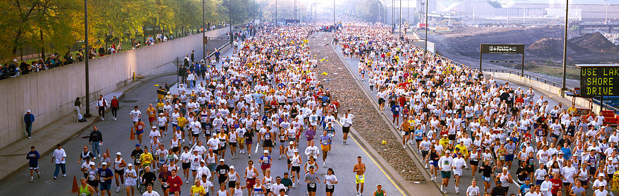 Chicago Photograph - Crowd Running In A Marathon, Chicago by Panoramic Images