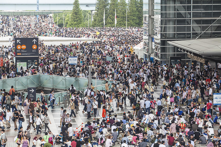 Crowd that gathered at the 86th Comic Market Photograph by Goto_tokyo