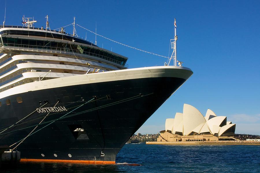 Cruise into Sydney Photograph by Stuart Litoff